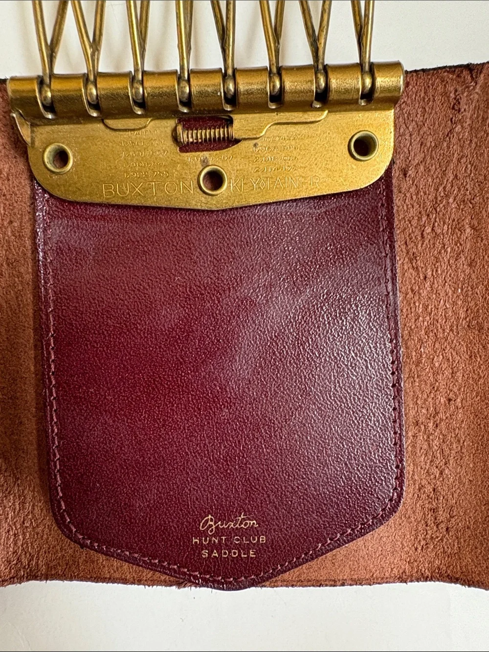 Vintage Pat 1938 Buxton Saddle Hunt Club Leather Key-Tainer in Burgundy & Brass